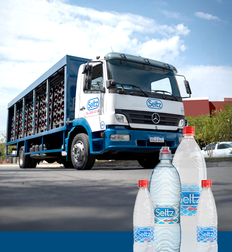 Dos botellas de agua Seltz de 500 ml